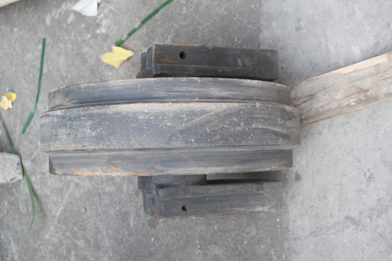 Bagian Bawah Kereta R210-7 Excavator Idler Jaminan 12 bulan